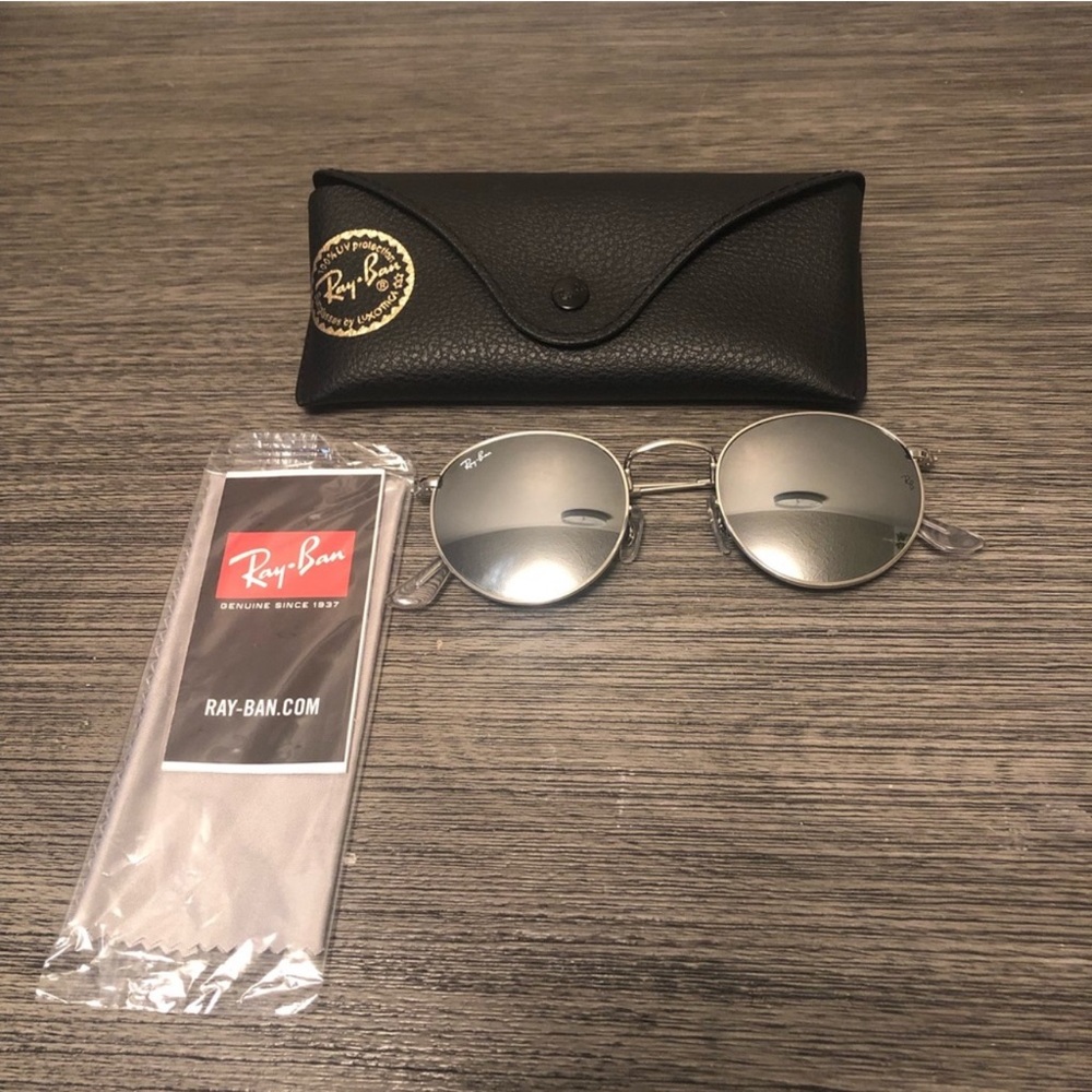 Ray Ban Silver Round Flat Sunglasses